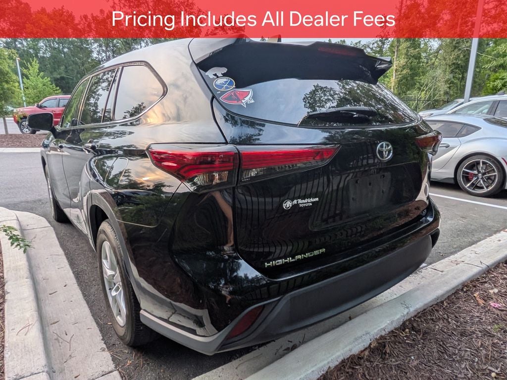 2022 Toyota Highlander LE