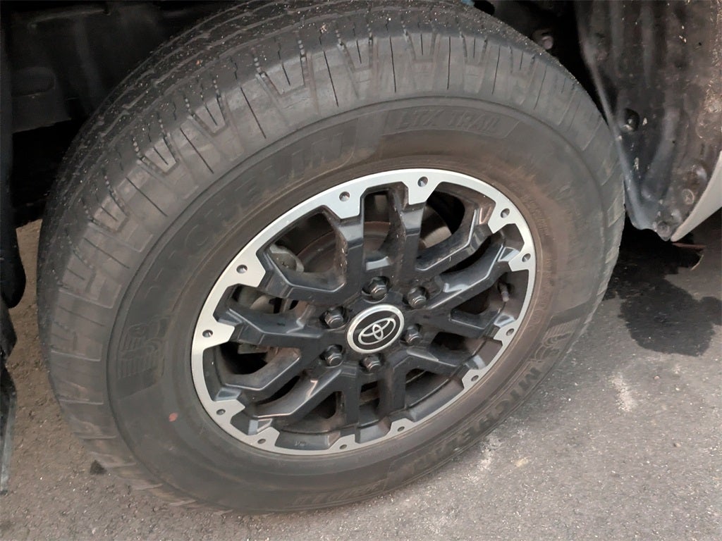 2022 Toyota Tundra SR5