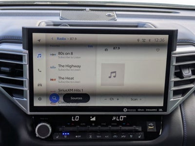 2023 Toyota Tundra Hybrid Platinum