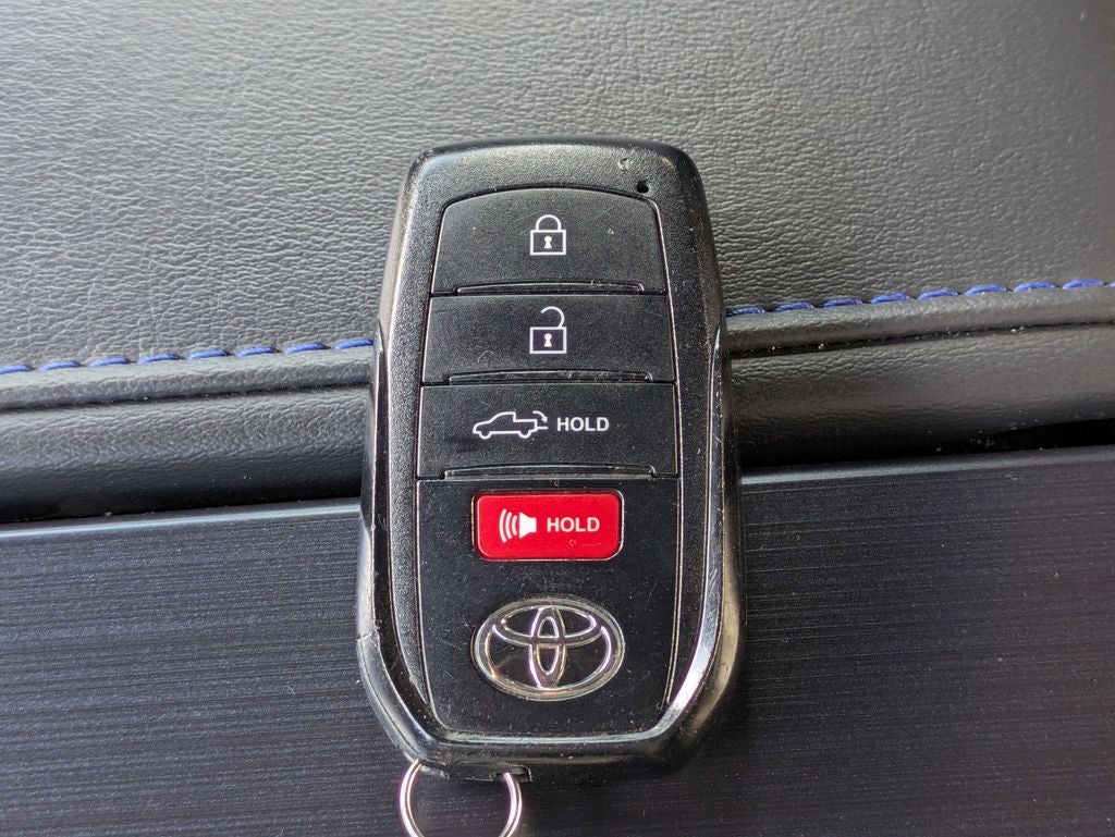 2023 Toyota Tundra Hybrid Platinum