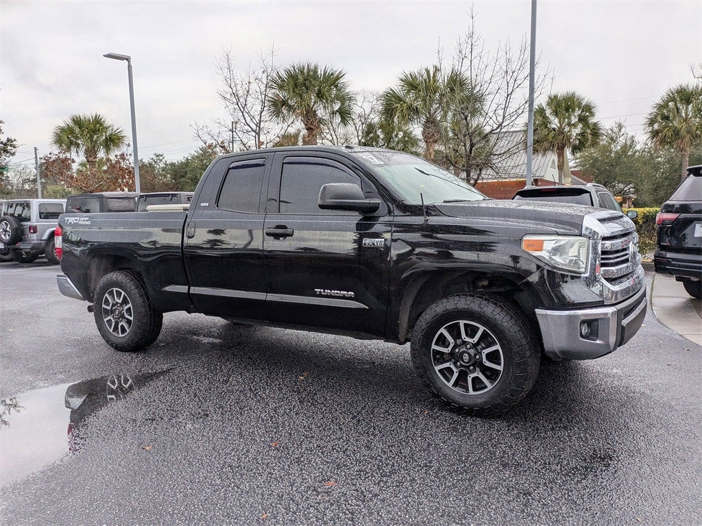 2017 Toyota Tundra SR5