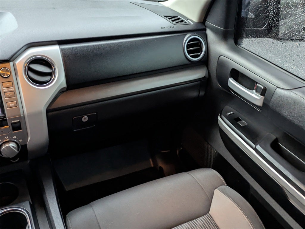 2017 Toyota Tundra SR5