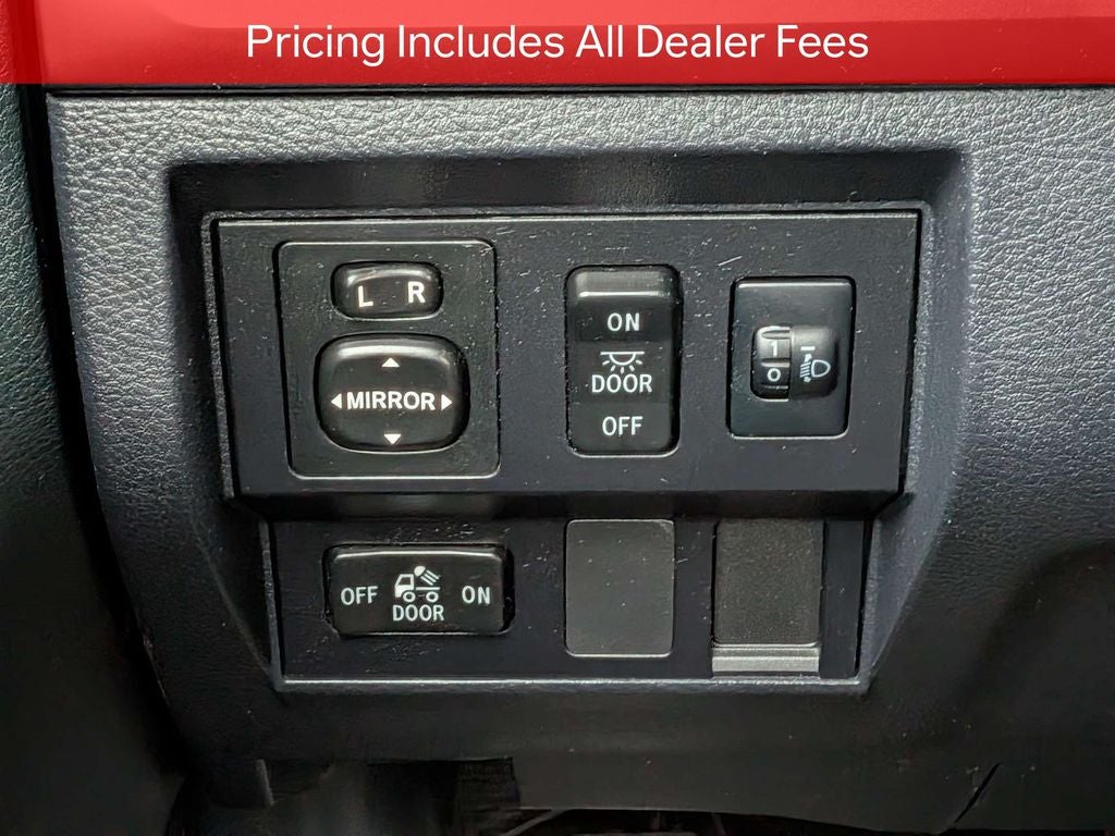 2017 Toyota Tundra SR