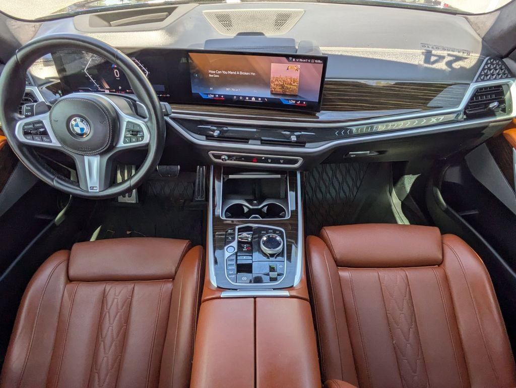 2024 BMW X7 xDrive40i