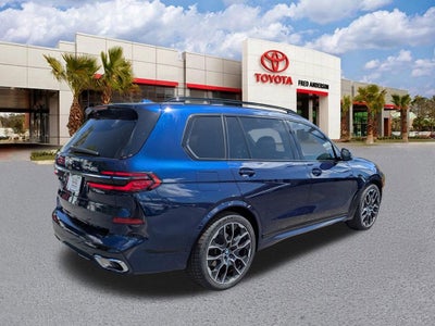 2024 BMW X7 xDrive40i