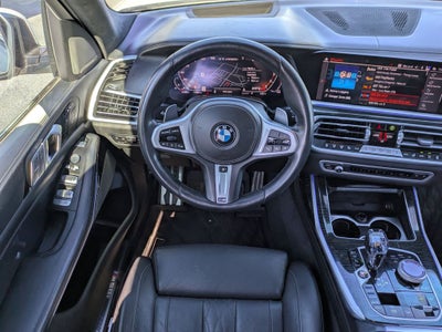 2021 BMW X7 M50i