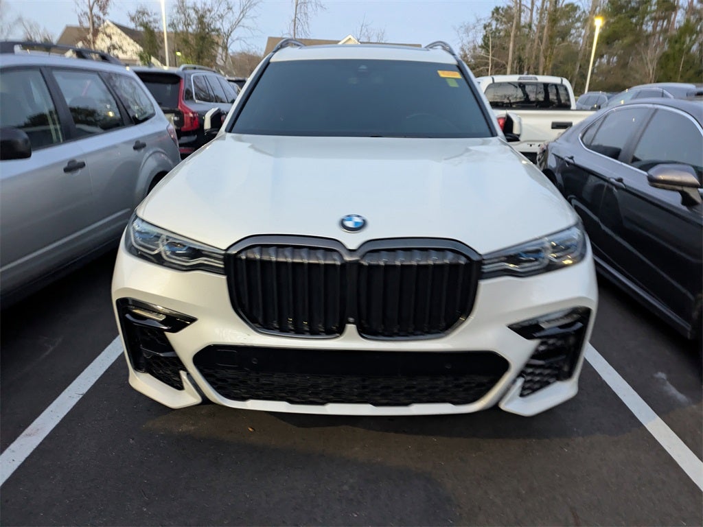 2021 BMW X7 M50i