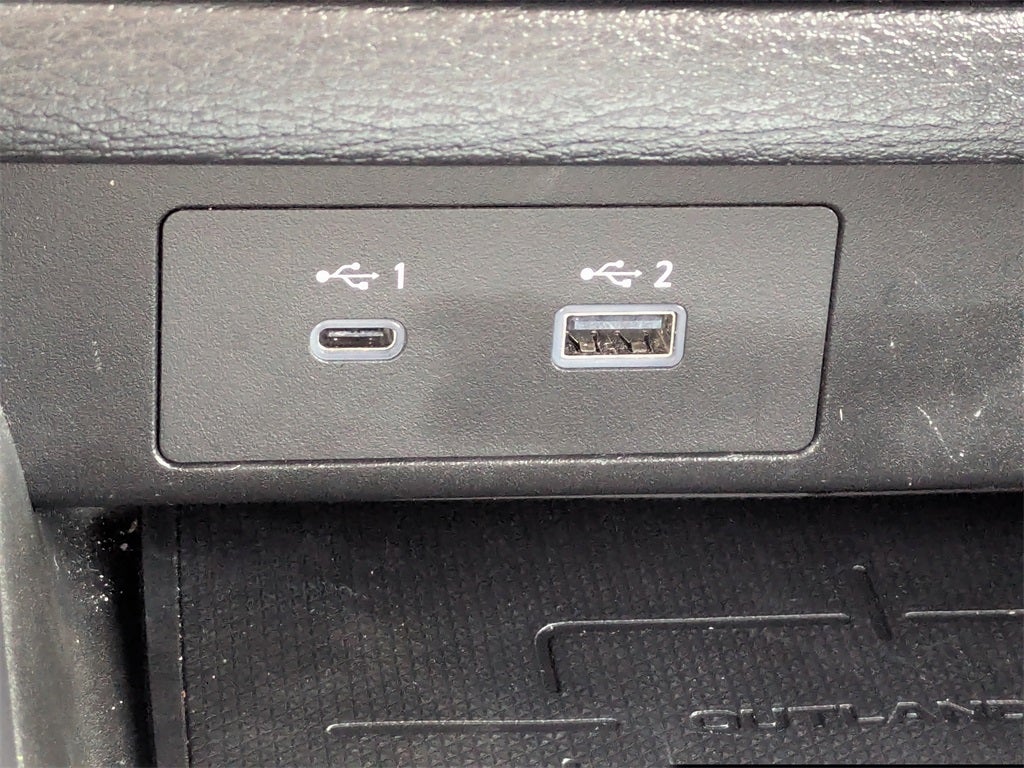 2024 Mitsubishi Outlander SEL