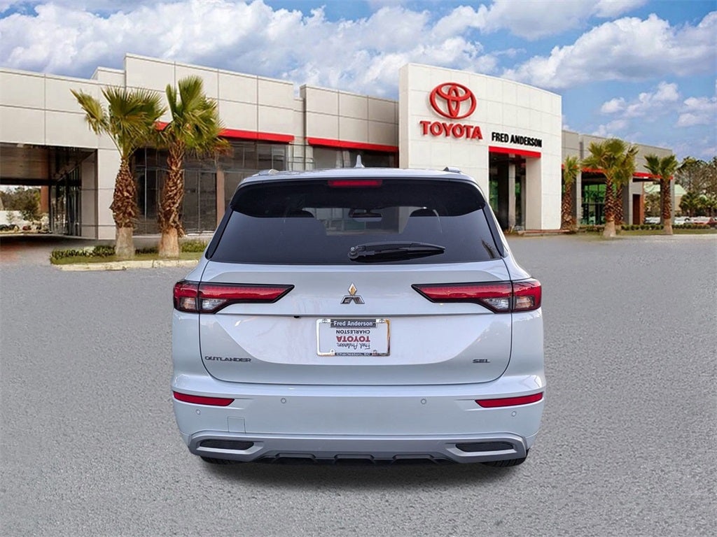 2024 Mitsubishi Outlander SEL