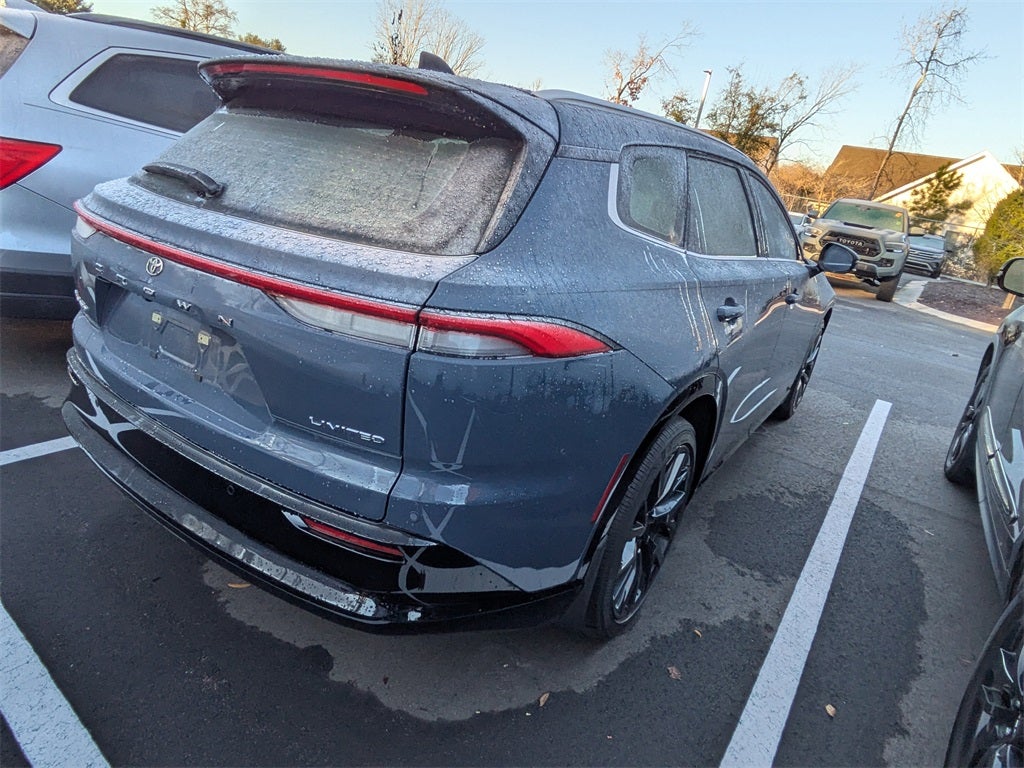 2025 Toyota Crown Signia Limited