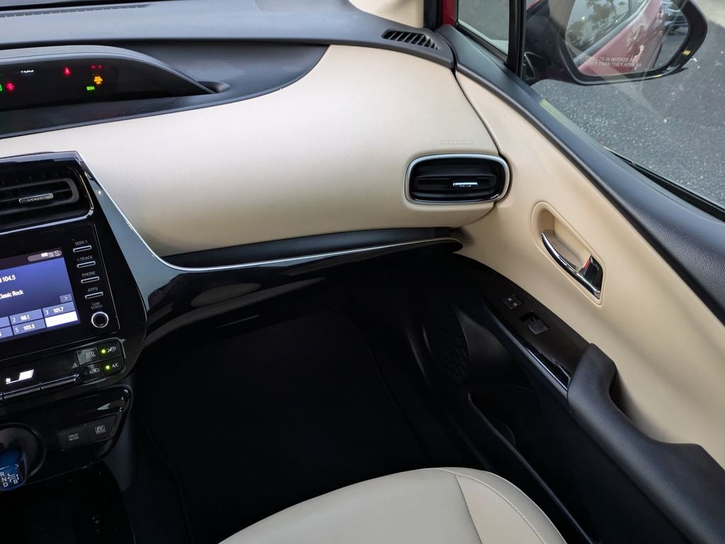 2020 Toyota Prius XLE