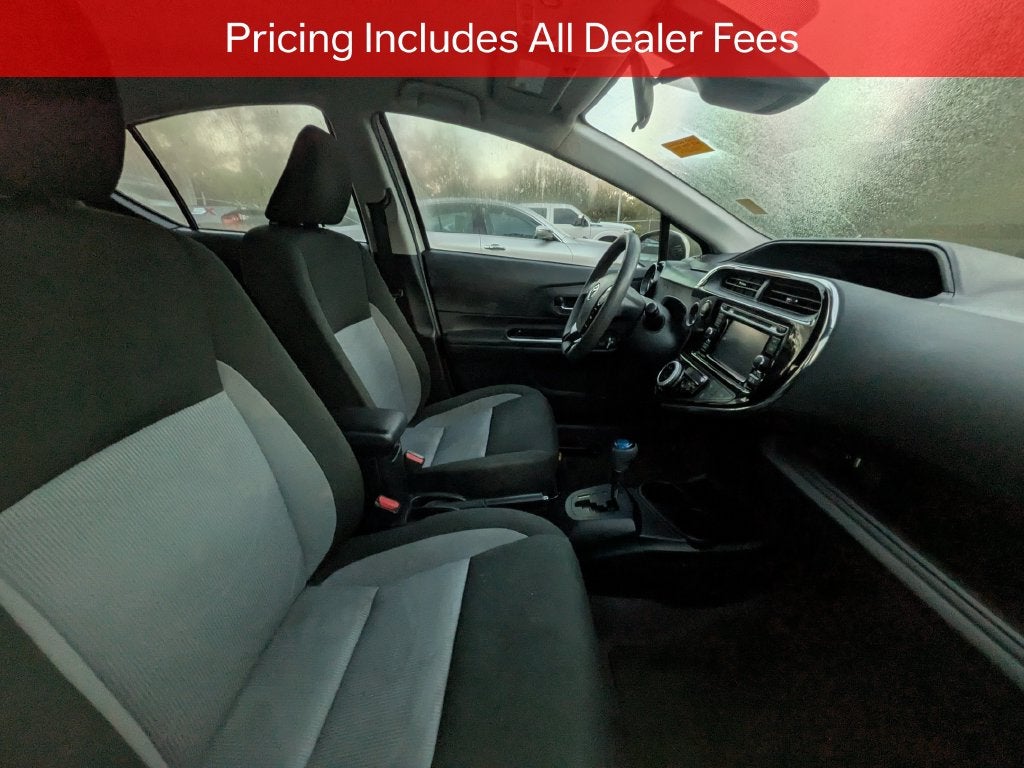 2019 Toyota Prius c LE