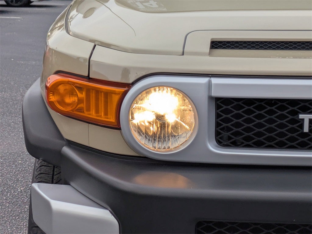 2014 Toyota FJ Cruiser Base