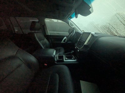 2019 Toyota Land Cruiser Base