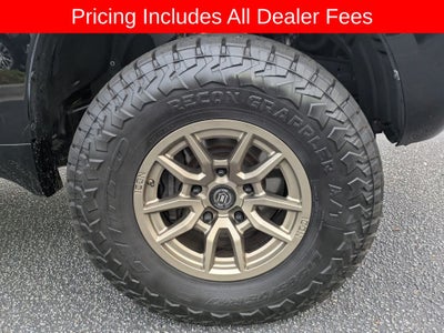 2019 Toyota Land Cruiser Base