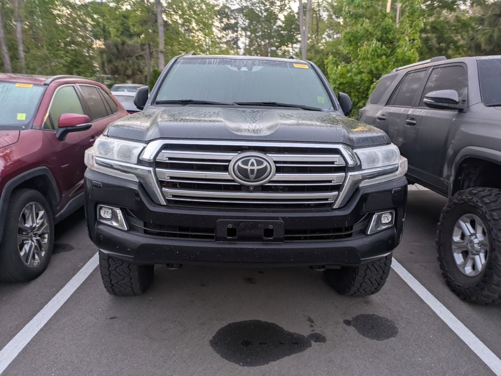 2019 Toyota Land Cruiser Base