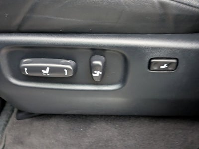 2019 Toyota Land Cruiser Base