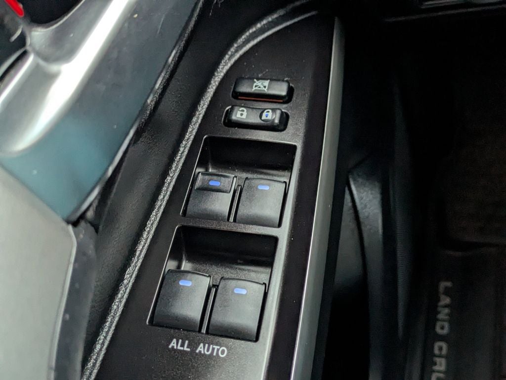 2019 Toyota Land Cruiser Base