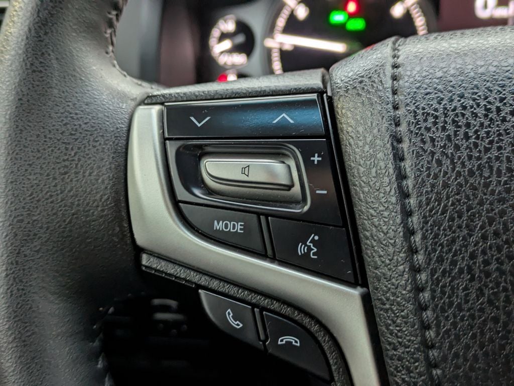 2019 Toyota Land Cruiser Base