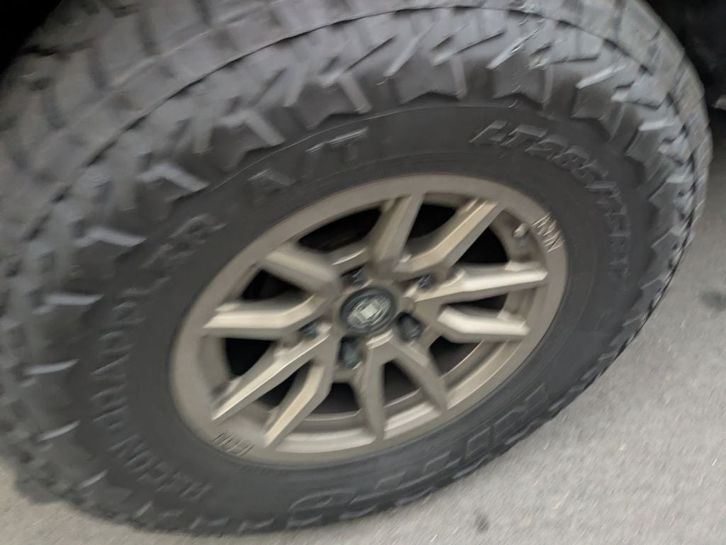 2019 Toyota Land Cruiser Base