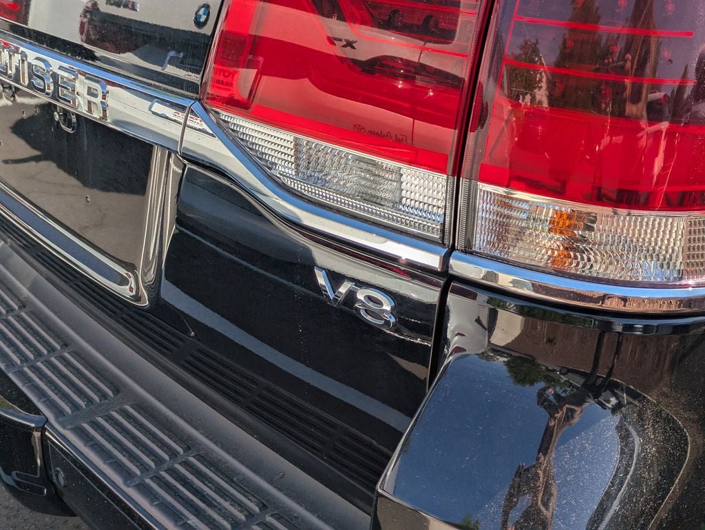 2020 Toyota Land Cruiser Base