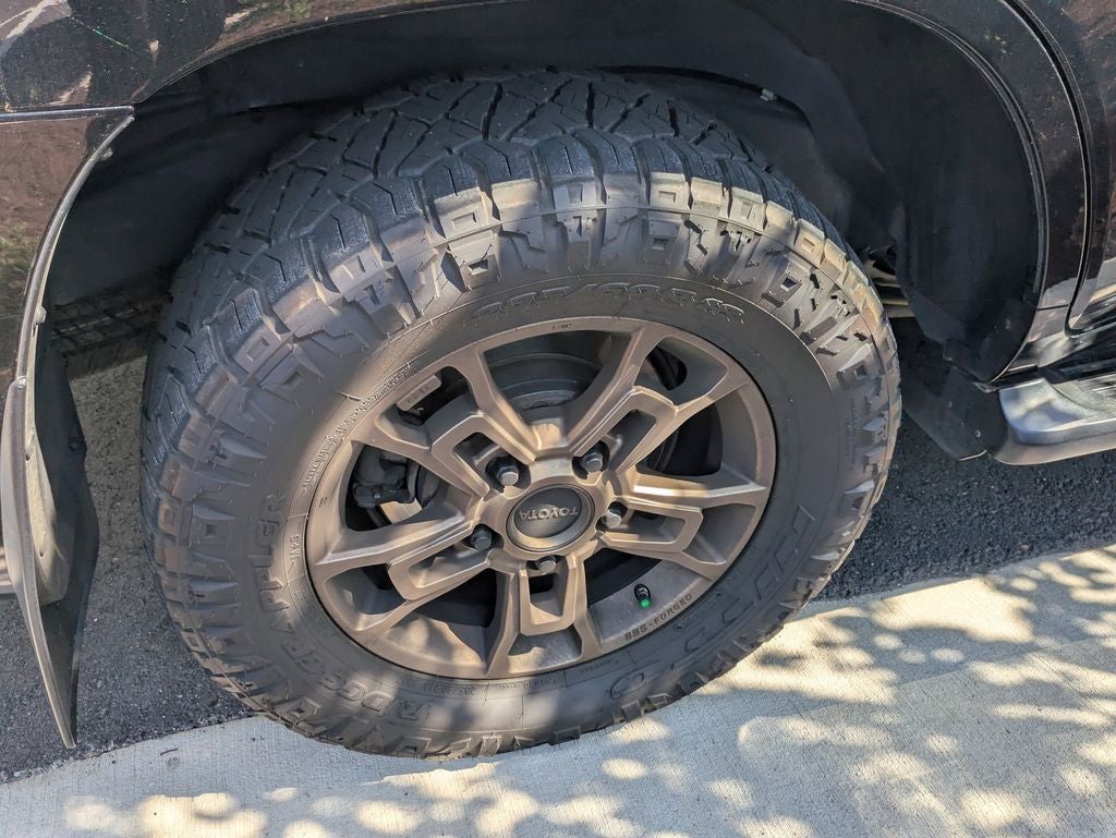 2020 Toyota Land Cruiser Base