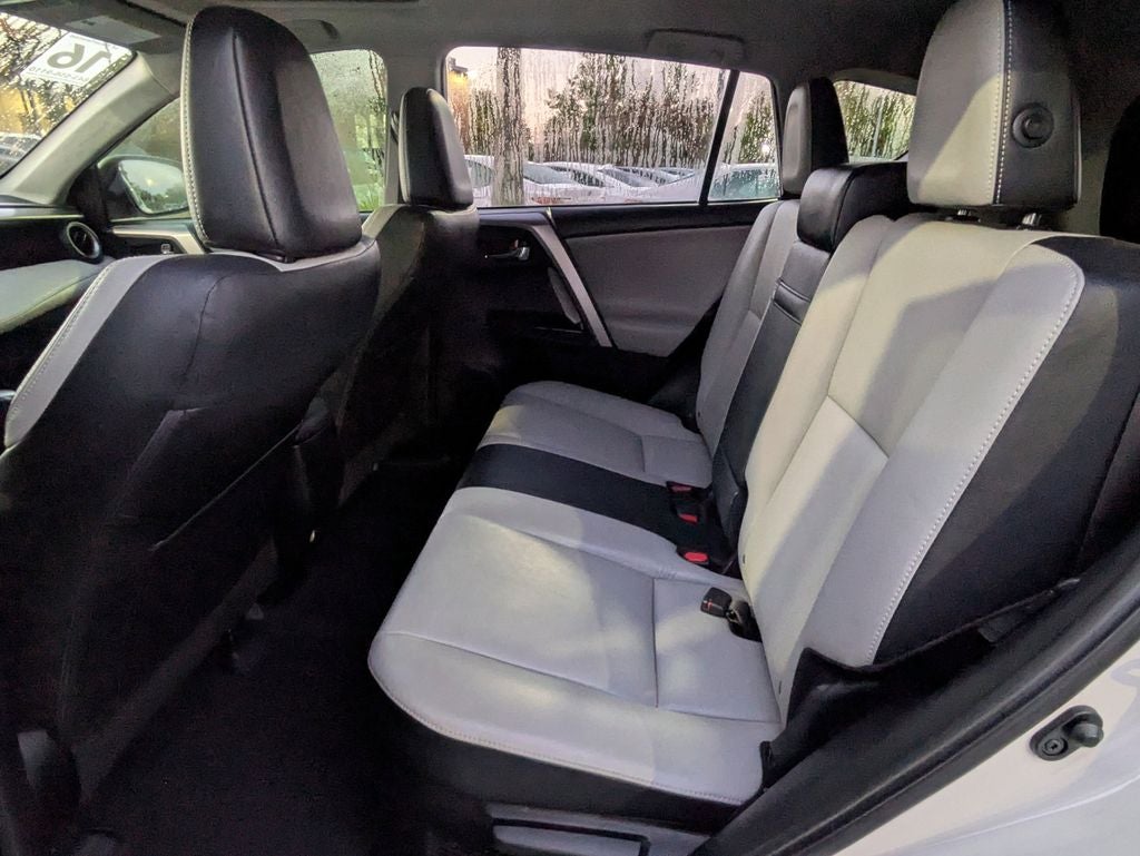 2016 Toyota RAV4 Hybrid Limited