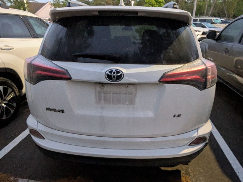 2018 Toyota RAV4 LE