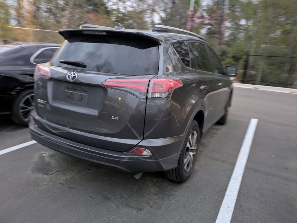 2018 Toyota RAV4 LE