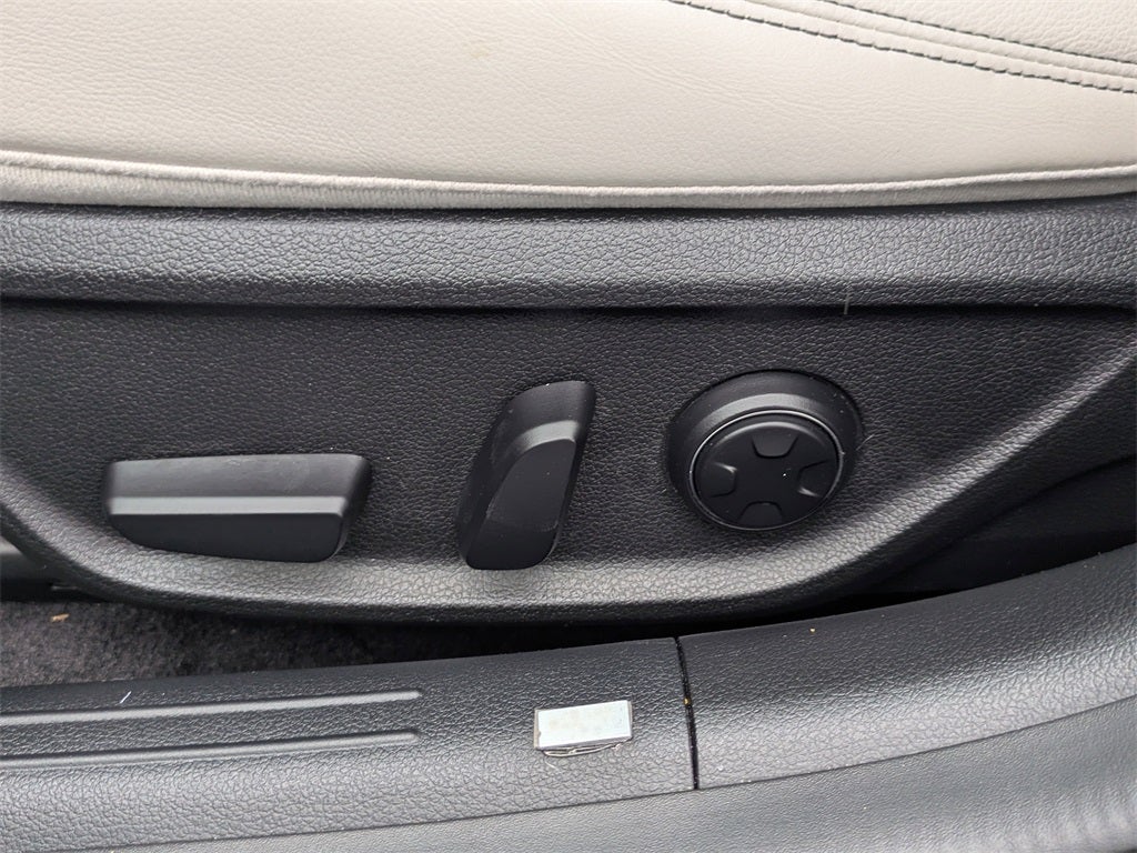 2024 Genesis G70 2.5T