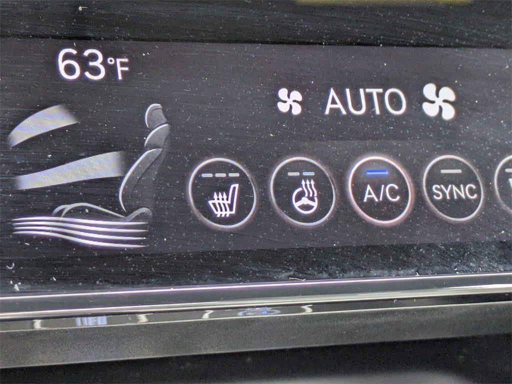 2024 Genesis G70 2.5T