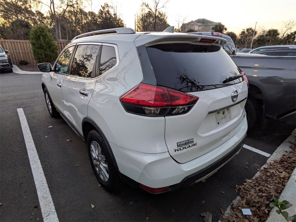 2017 Nissan Rogue SV
