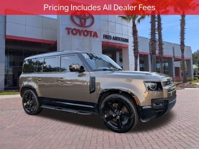 2025 Land Rover Defender 110 X-Dynamic SE