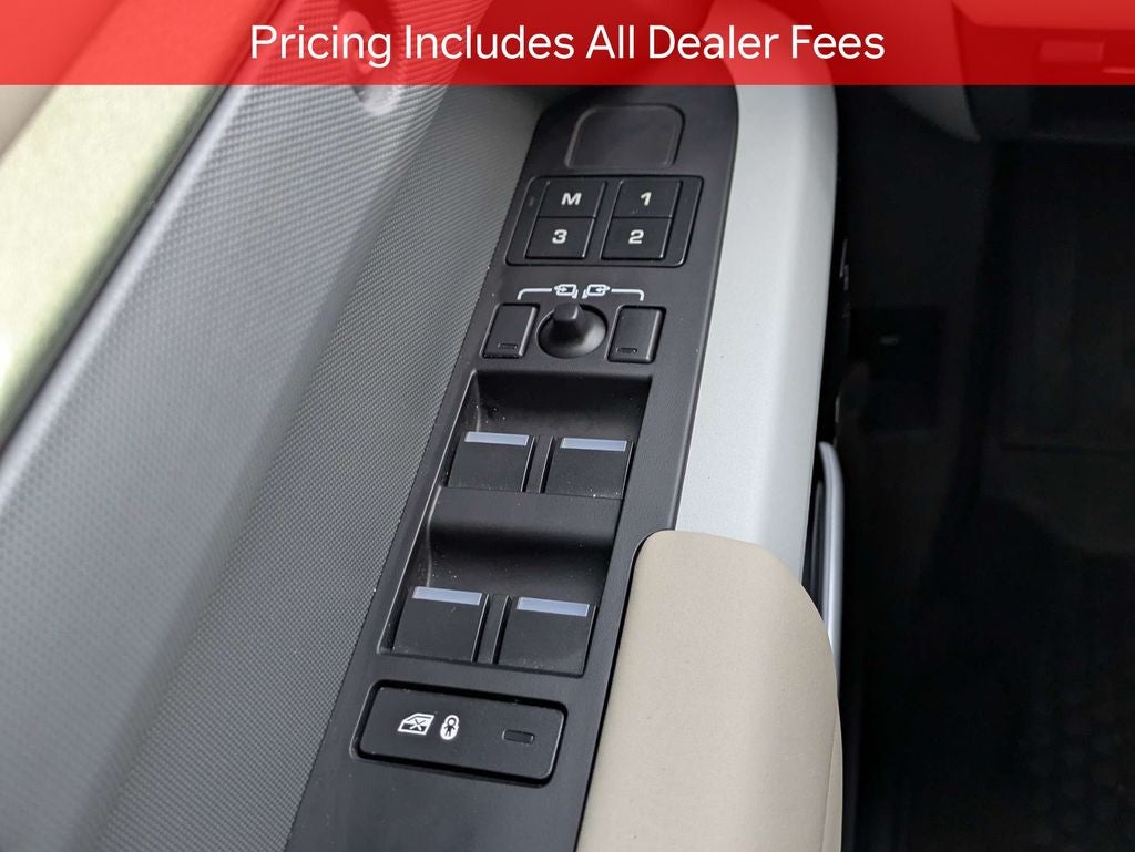 2024 Land Rover Defender 110 S