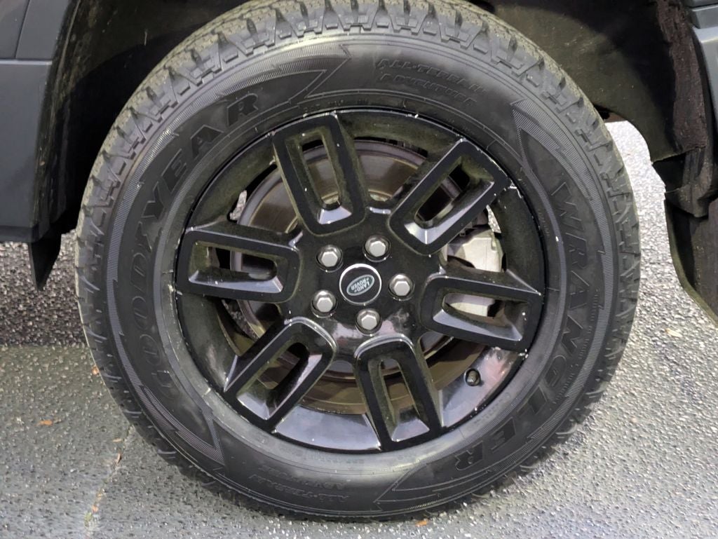 2025 Land Rover Defender 130 S