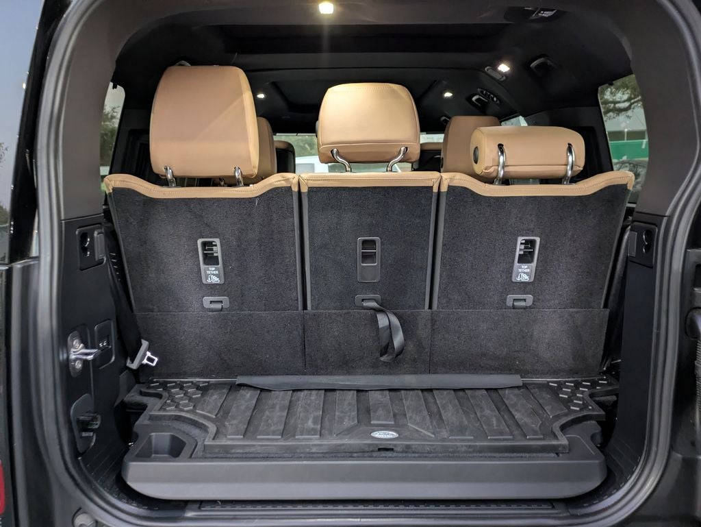 2025 Land Rover Defender 130 S