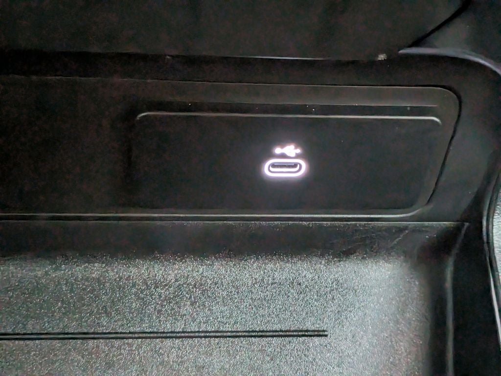 2025 Land Rover Defender 130 S