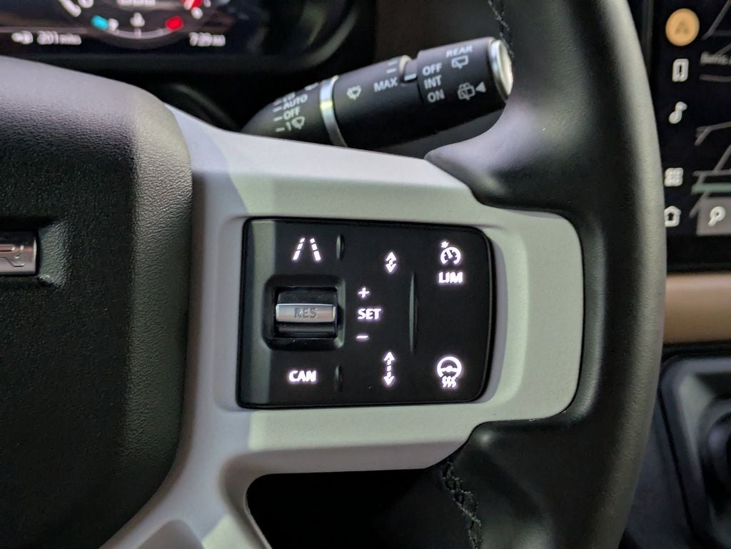 2025 Land Rover Defender 130 S