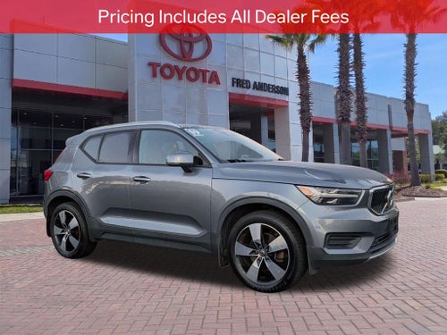 2019 Volvo XC40 Momentum