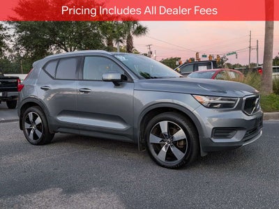 2019 Volvo XC40 Momentum