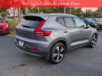 2019 Volvo XC40 Momentum