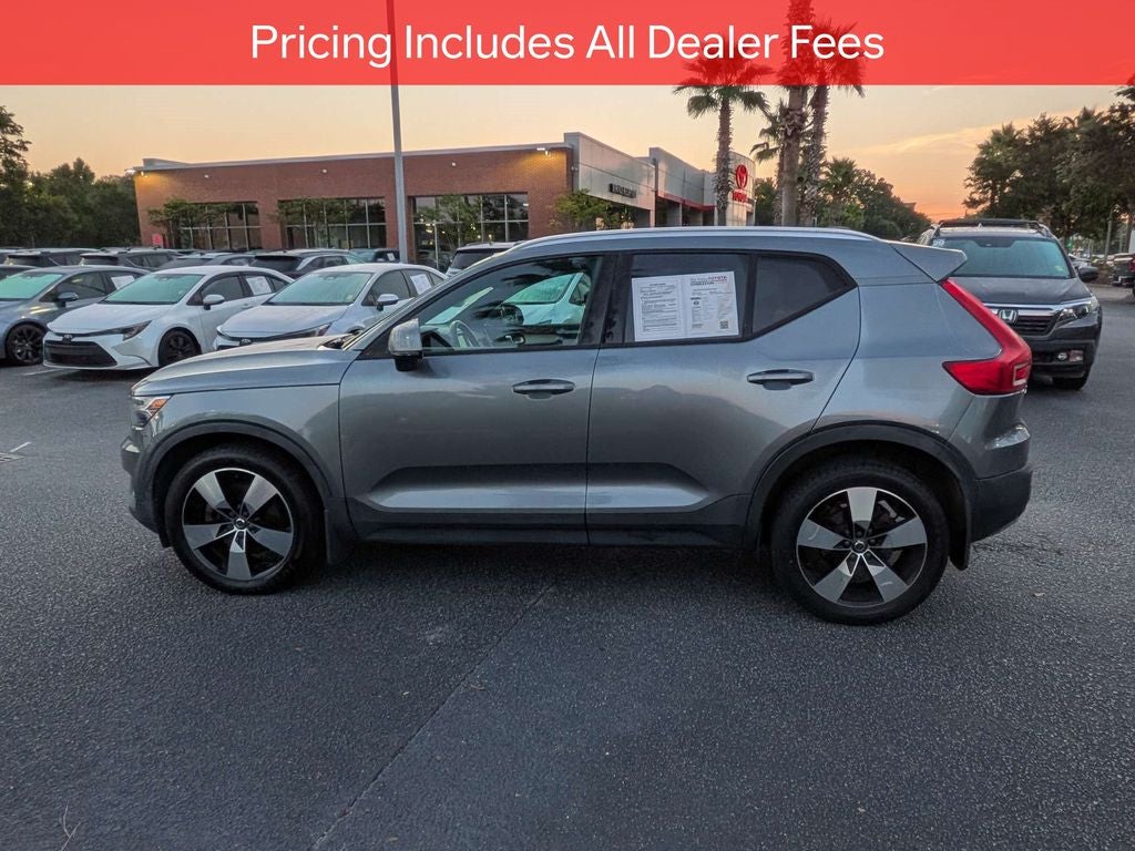 2019 Volvo XC40 Momentum