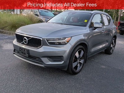 2019 Volvo XC40 Momentum