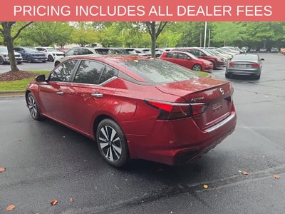 2022 Nissan Altima 2.5 SV