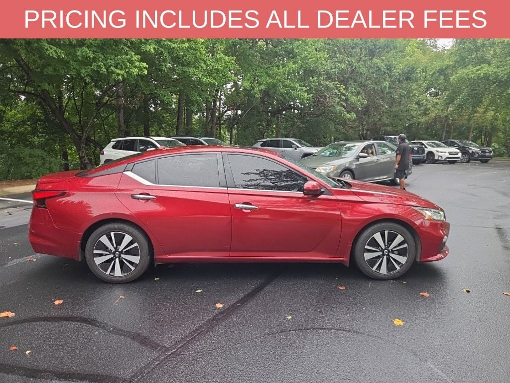 2022 Nissan Altima 2.5 SV