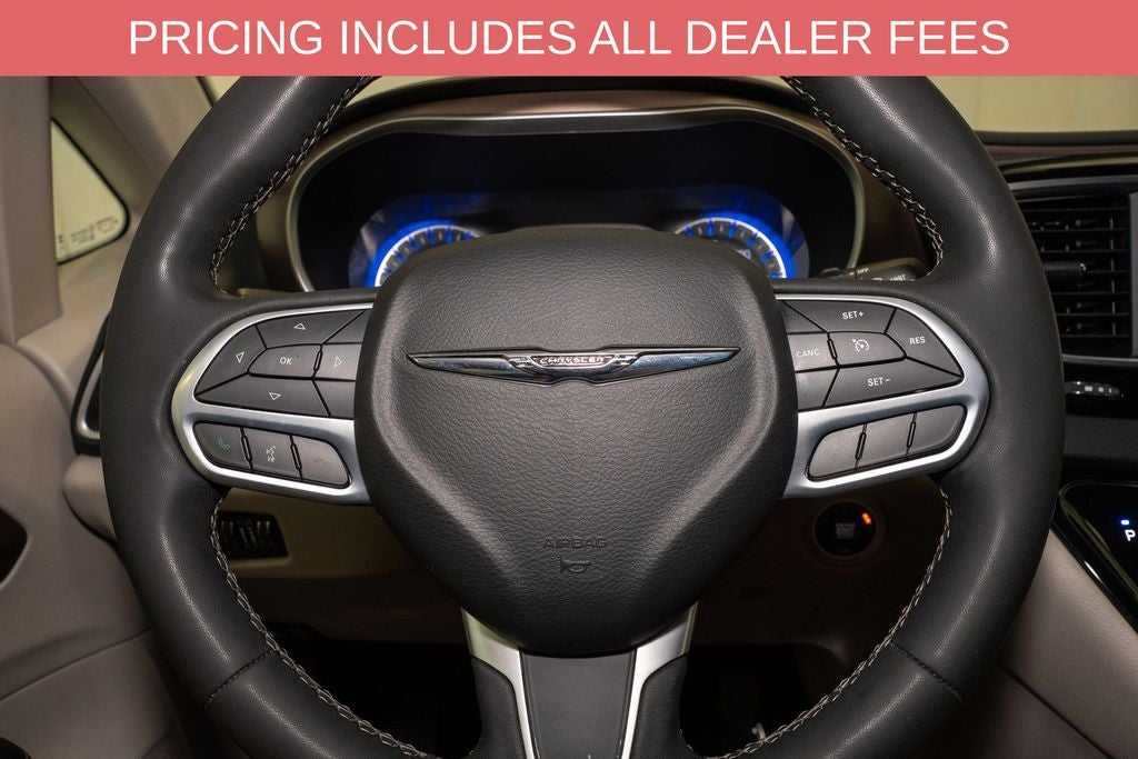 2023 Chrysler Voyager LX