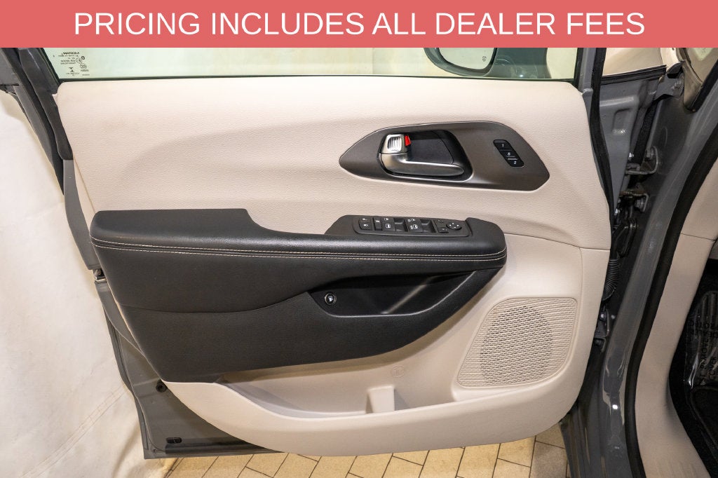 2022 Chrysler Pacifica Hybrid Touring L