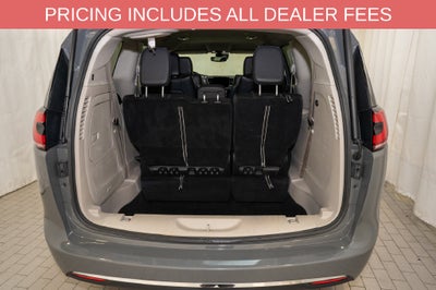 2022 Chrysler Pacifica Hybrid Touring L