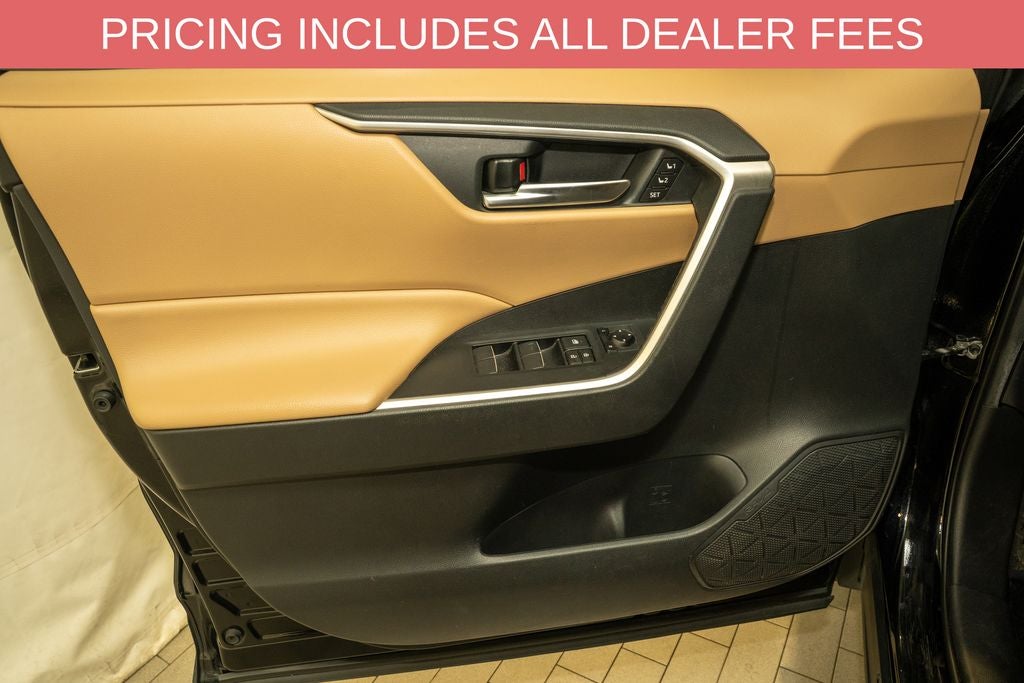 2020 Toyota RAV4 XLE Premium