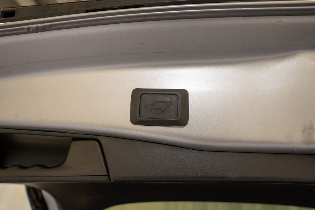 2019 Toyota RAV4 Hybrid XSE